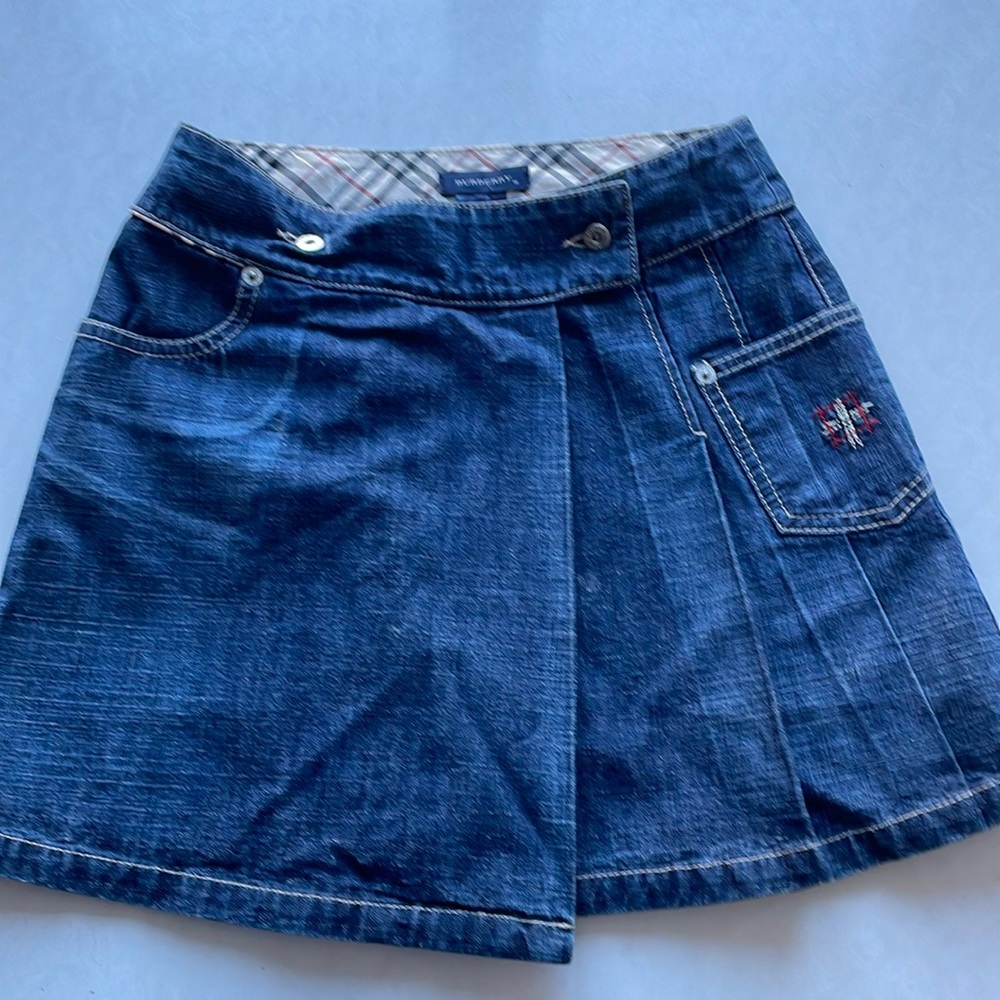 Burberry Jean skirt. Gently used. Adjustable waist